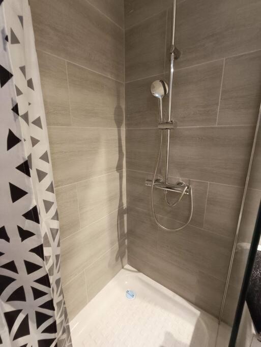 Appartement Tout Equipe 2 A 4 Couchages St Charles Марсилия Екстериор снимка
